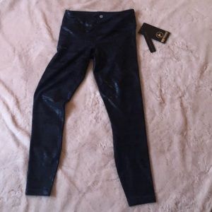 Yoga pants by 90 degree flex